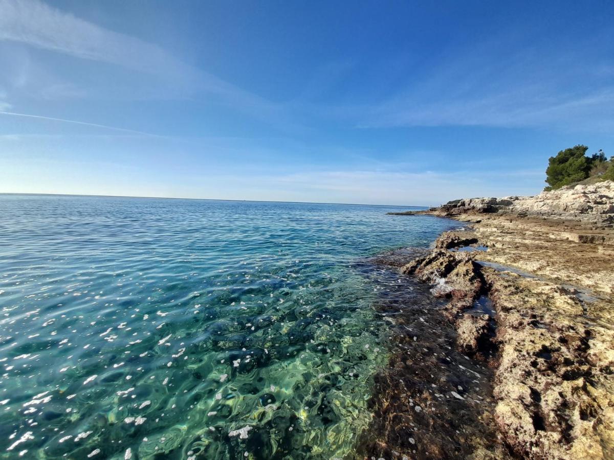Apartmani Monte Pula Luaran gambar