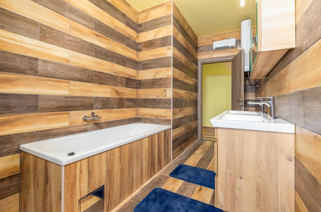 Apartmani Monte Pula Luaran gambar
