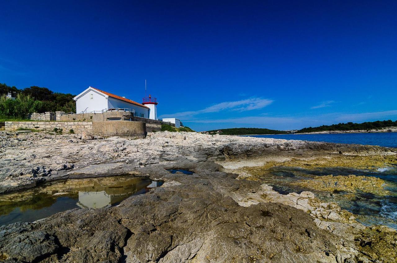 Apartmani Monte Pula Luaran gambar