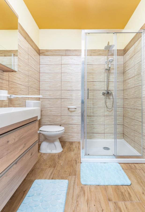 Apartmani Monte Pula Luaran gambar